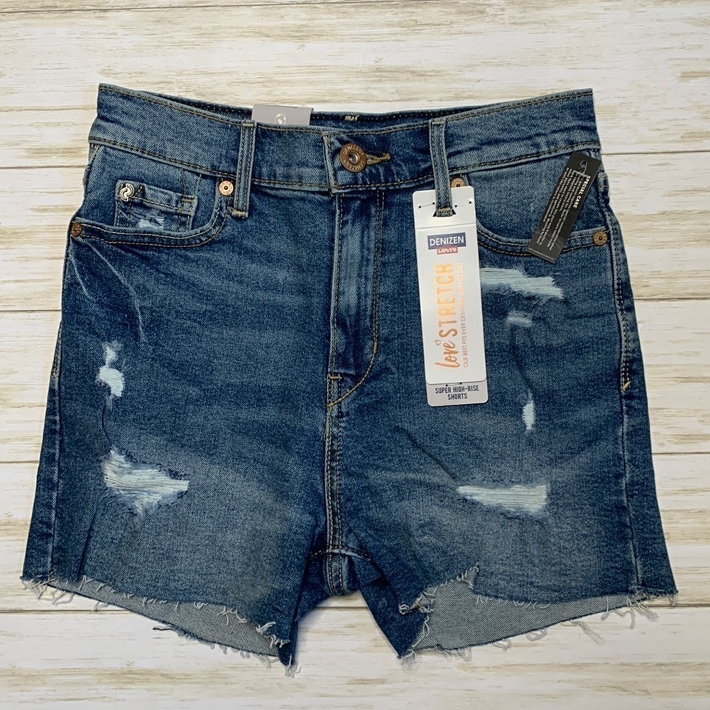 Levi’s Denizen Super High Rise Shorts